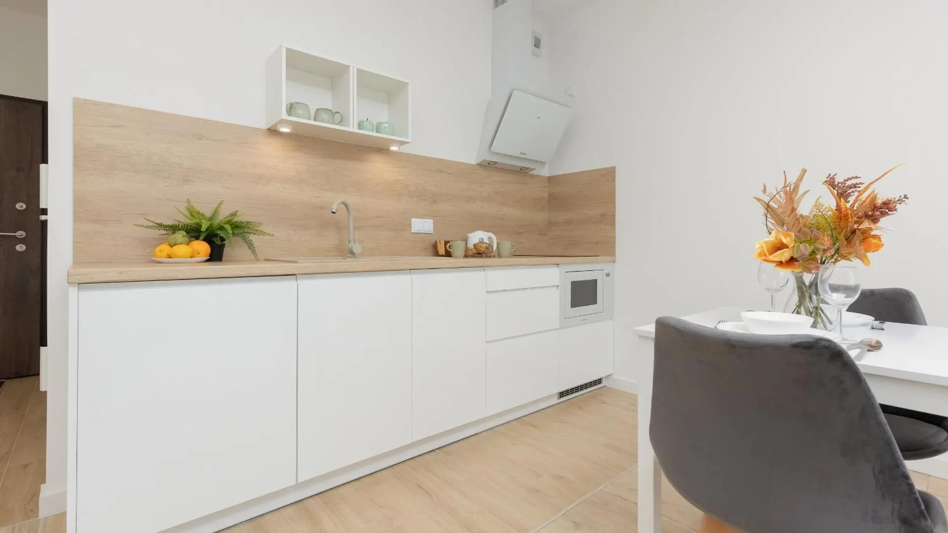 アパート Modern Studio Mokotow With Parking & Balcony By Noclegi Renters ワルシャワ